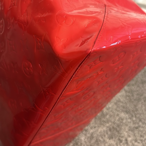 Louis Vuitton Travel Bag - Picture 7 of 16